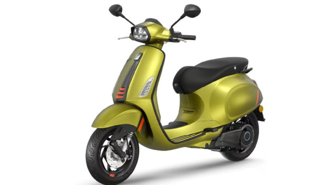 Vespa Sprint versi listrik 2024