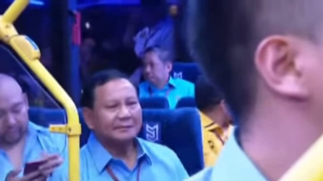 Bus listrik yang dipakai Prabowo dan Gibran ke KPU