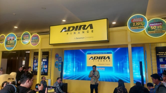 Adira Finance di GIIAS Bandung 2023