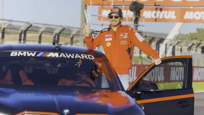 BMW XM hadiah Francesco Bagnaia juara MotoGP 2023