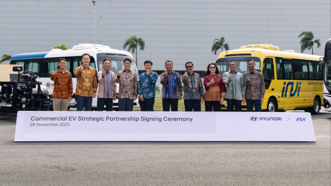 Bus listrik Hyundai di Indonesia