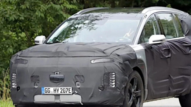 Hyundai Ioniq 7 saat tes jalan