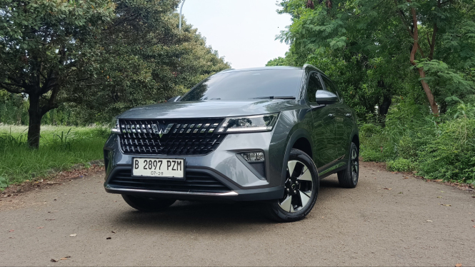Test drive Wuling Alvez
