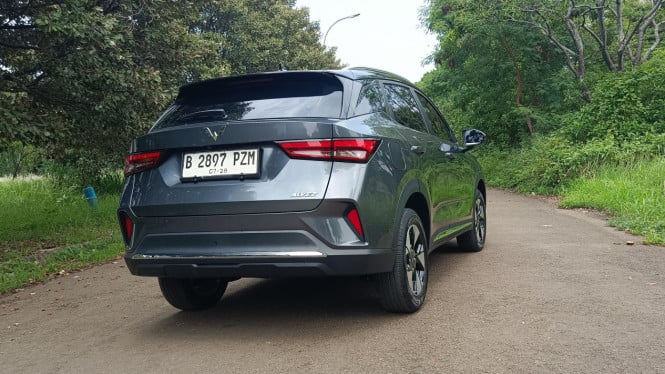 Test drive Wuling Alvez