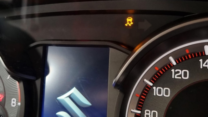 Fitur ESP pada mobil Suzuki