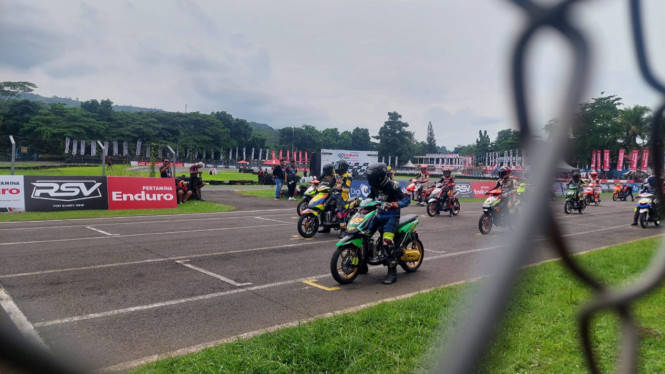 Balap motor Pertamina Enduro RSV Championship