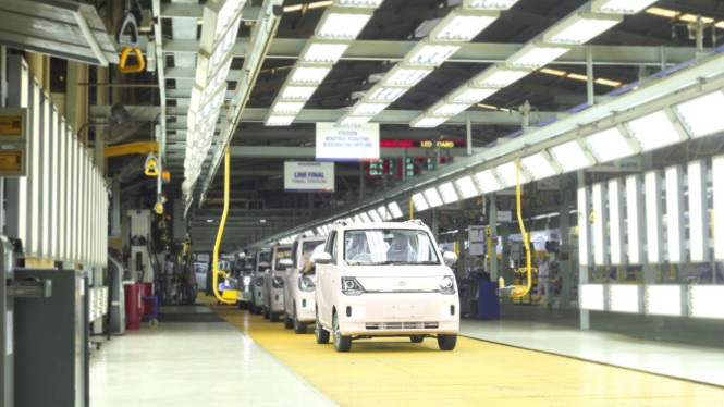 Mobil listrik Seres E1 diproduksi di pabrik Indonesia