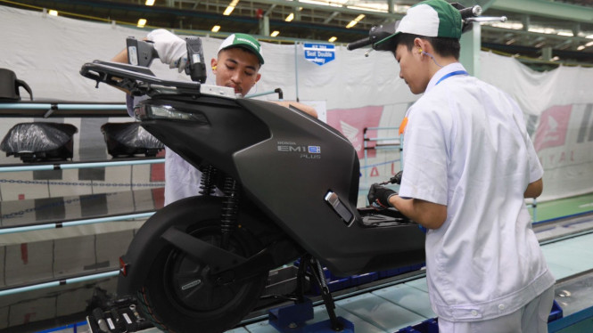 Produksi motor listrik Honda EM1 e: Plus