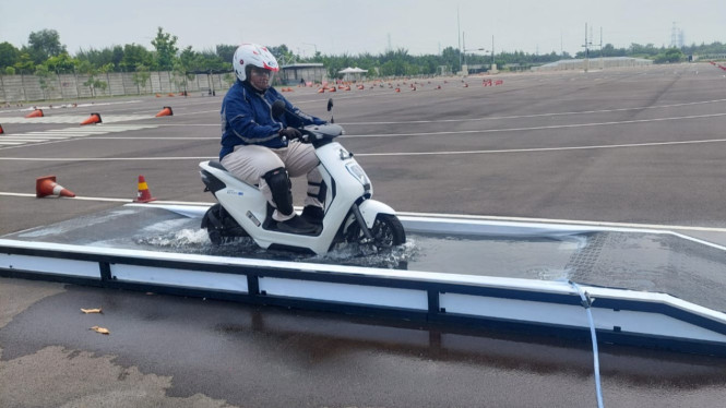 Tes Ride Honda EM1 e: