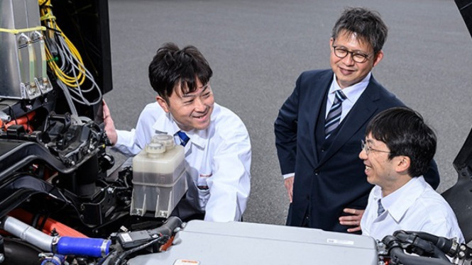 Truk Hidrogen kolaborasi Isuzu dan Honda