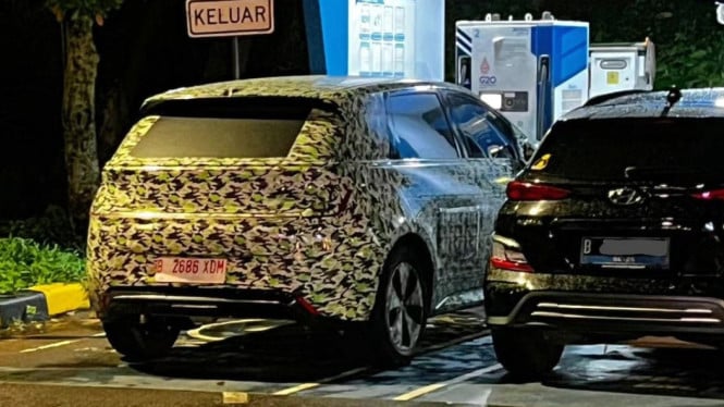 Wuling Cloud EV kepergok kamera