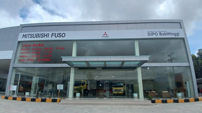 Diler baru Mitsubishi Fuso di Bukittinggi