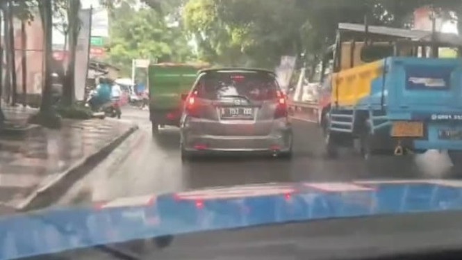 Mobil Honda Jazz yang diamankan Polisi