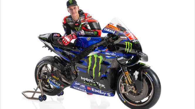 Fabio Quartararo bersama motor Yamaha MotoGP 2024