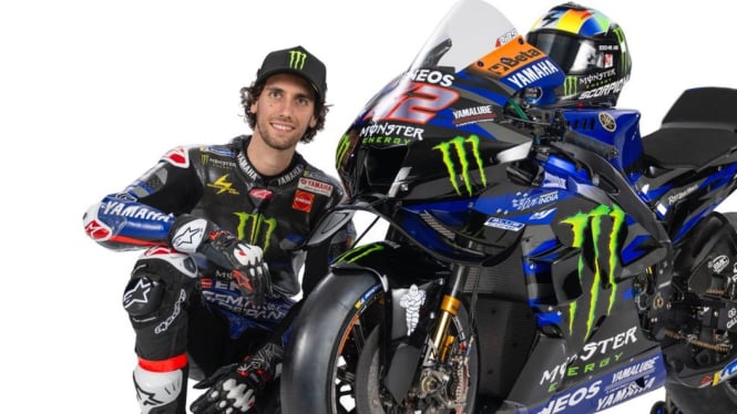 Alex Rins bersama motor Yamaha MotoGP 2024
