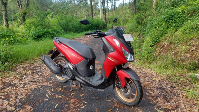 Yamaha Lexi LX 155