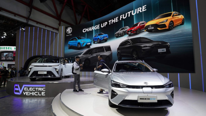 MG Maxus 9 EV dan MG ES EV
