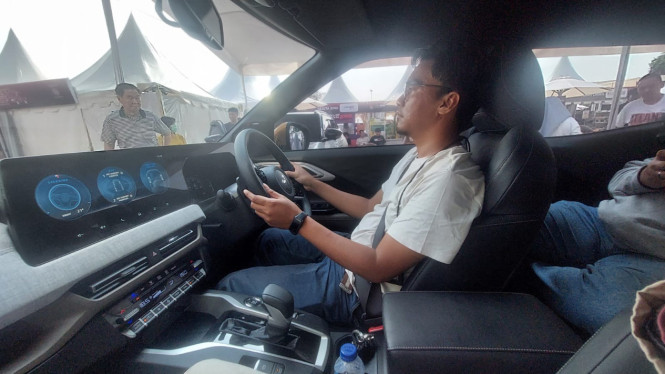 Test drive Mitsubishi XForce