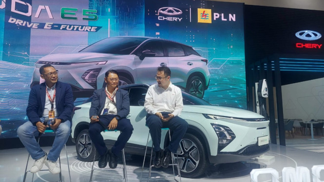 Chery dan PLN tawarkan program spesial di IIMS 2024