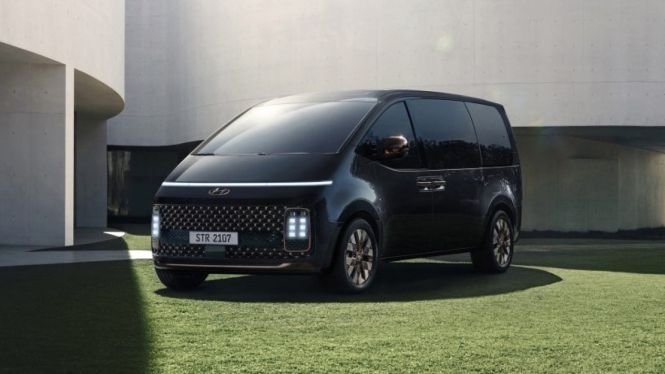 Hyundai Staria Hybrid