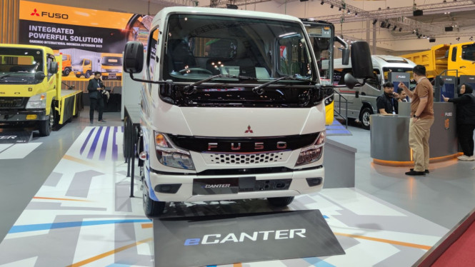 Truk Listrik Mitsubishi Fuso eCanter