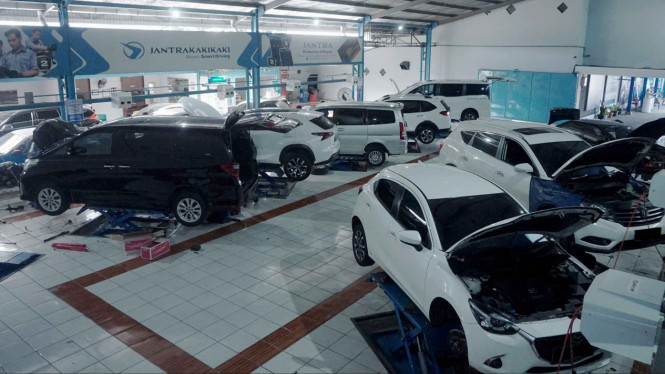 Bengkel khusus perbaikan kaki-kaki mobil