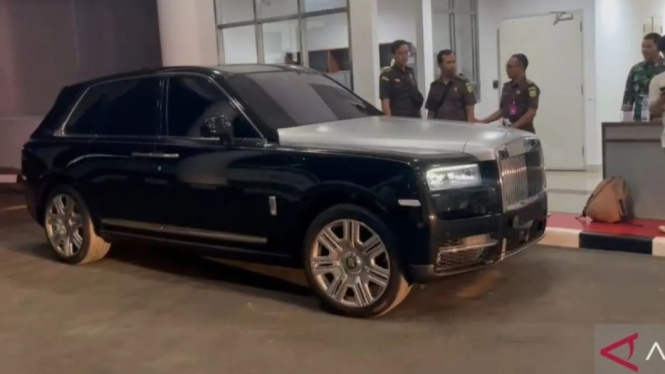 Mobil Rolls-Royce Harvey Moeis disita Kejagung