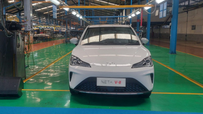 Mobil listrik Neta V-II resmi diproduksi secara lokal di Bekasi