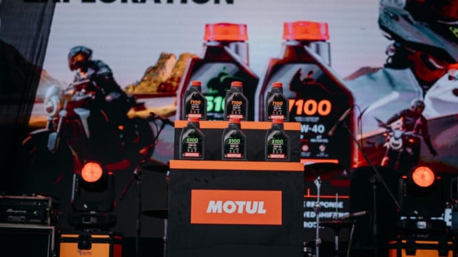 Motul 7100 4T dan Motul 5100 4T