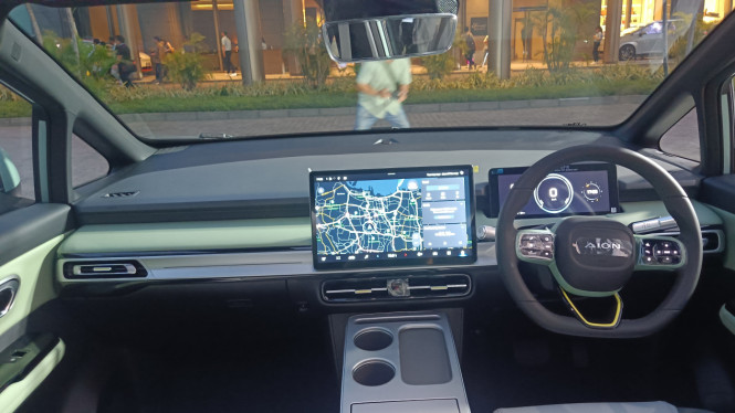 Interior GAC Aion Y Plus