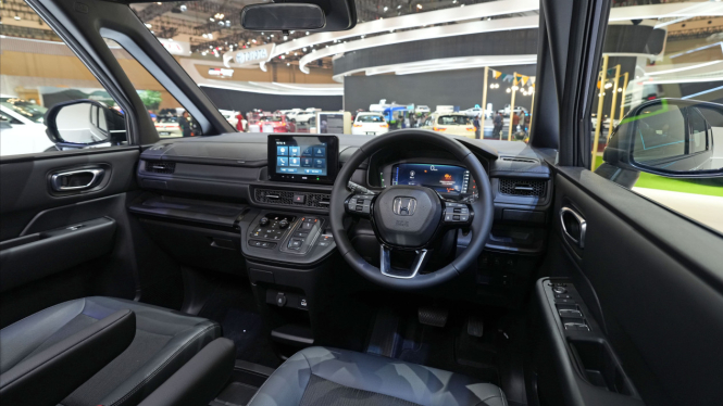 Interior Honda Step WGN e;HEV di GIIAS 2024