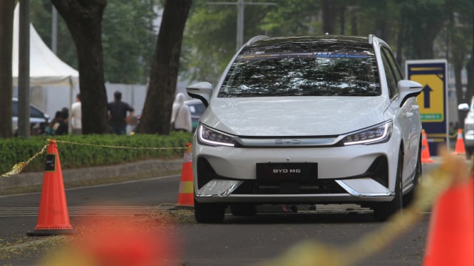 BYD M6 mobil paling banyak dicoba di GIIAS 2024