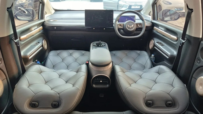 Interior Wuling Cloud EV
