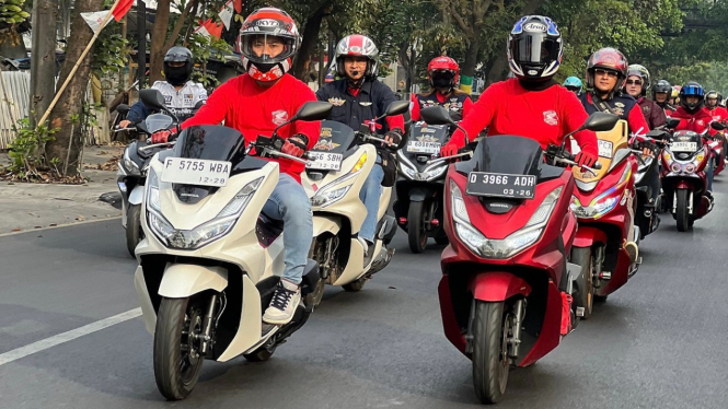 Komunitas Honda PCX di HUT RI ke-79