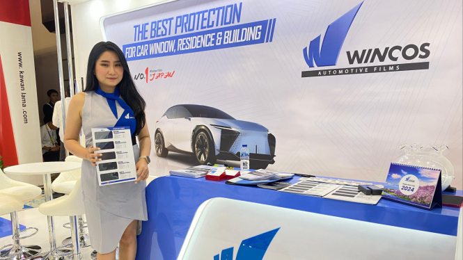 Promo kaca film mobil Wincos di GIIAS Semarang