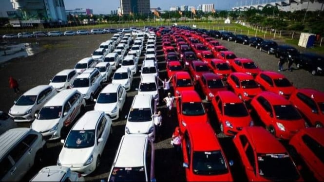 Komunitas mobil White Car Community kopdar gabungan