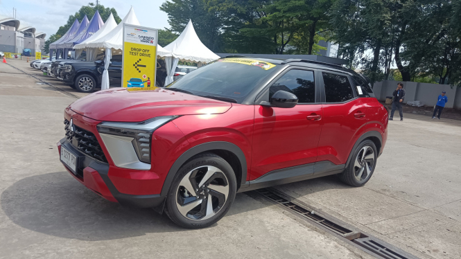Mitsubishi XForce Ultimate DS di GJAW 2024