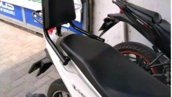Ilustrasi Jok Motor