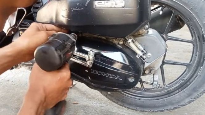 Tips Atasi Motor Tidak Bertenaga Meski Sudah Digas.