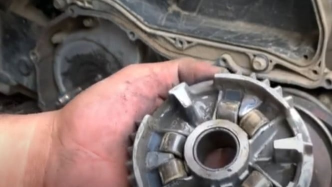 Bunyi suara tek tek motor