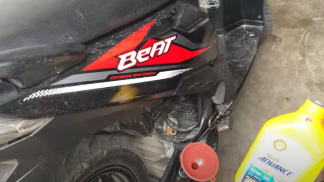 Cara ganti oli motor beat