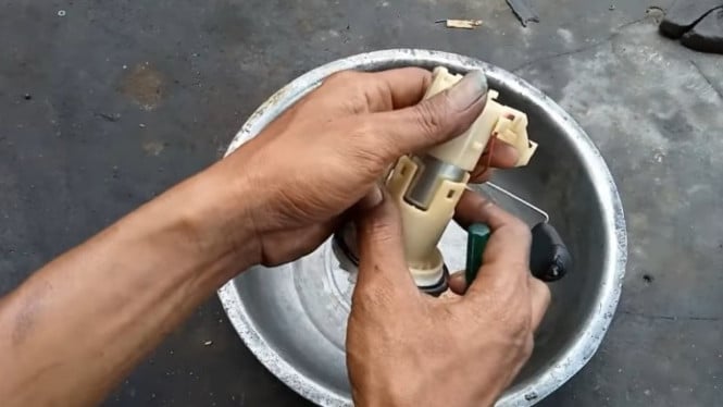 Cara Perbaiki Motor Beat yang Brebet.