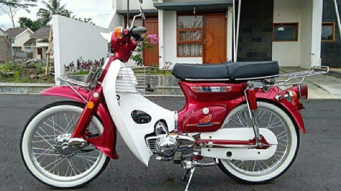 Honda C70