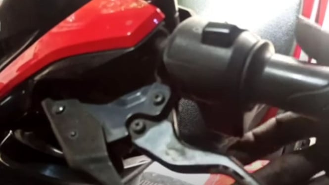 Cara mengatasi rem belakang tidak pakem