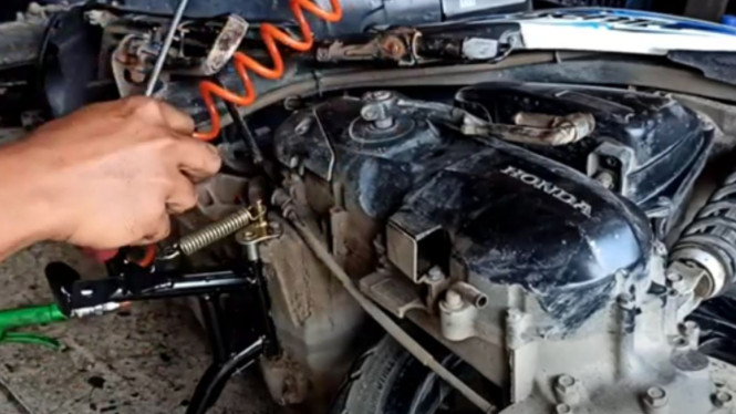 Pasang standar tengah