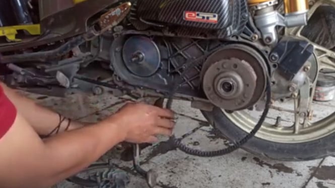 Cara servis CVT Scoopy tarikan awal getar