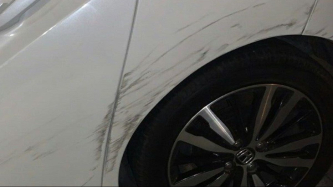 Baret di Mobil