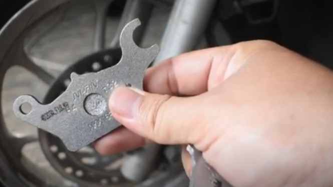 Ganti kampas rem scoopy