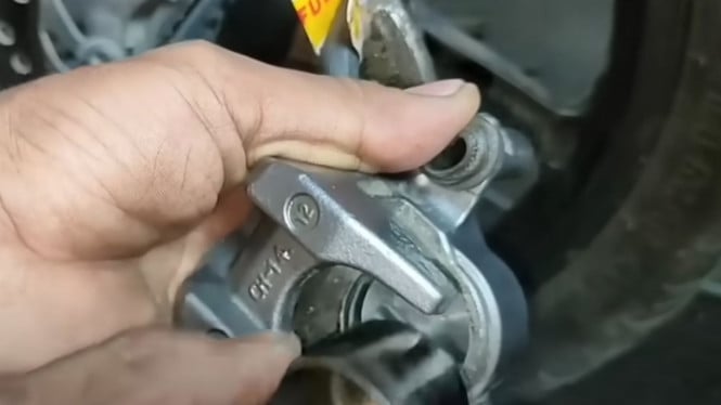Perbaikan Rem Cakram Motor