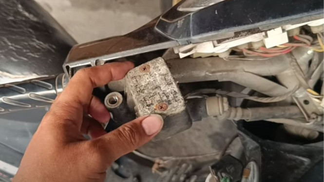 Cara Buka Baut Karatan